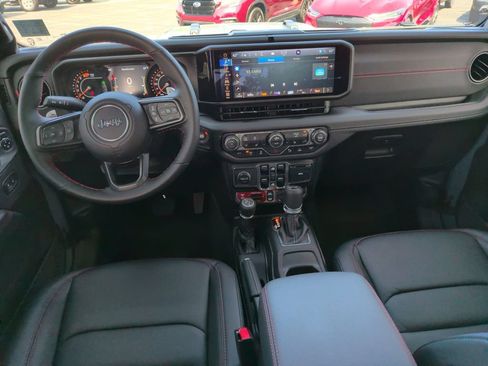 Used 2026 Jeep Wrangler Unlimited Rubicon 392 w/ Quick Order Package 27X Moab AWD/4WD image 2