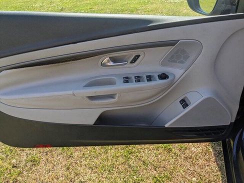 Used 2010 Volkswagen Eos Komfort image 12