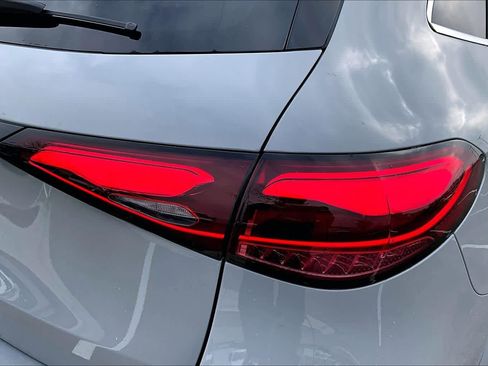 New 2026 Mercedes-Benz GLC 300 image 14