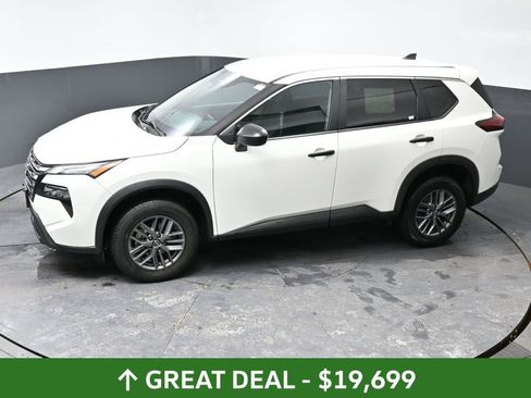 Used 2024 Nissan Rogue S AWD/4WD image 44
