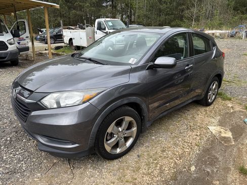 Used 2017 Honda HR-V LX image 1