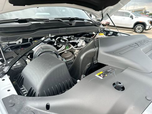 New 2025 RAM 3500 Limited image 21