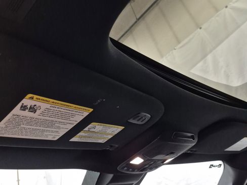 Used 2019 Ford Expedition Limited w/ Equipment Group 303A image 5