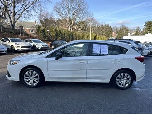 Certified 2022 Subaru Impreza 2.0i image 2