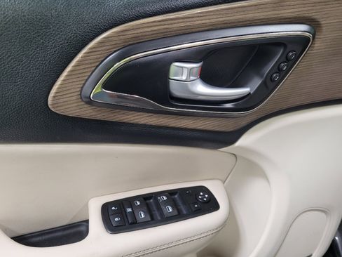 Used 2015 Chrysler 200 C w/ Navigation & Sound Group I AWD/4WD image 27