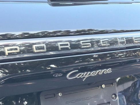 Used 2022 Porsche Cayenne E-Hybrid AWD/4WD image 24