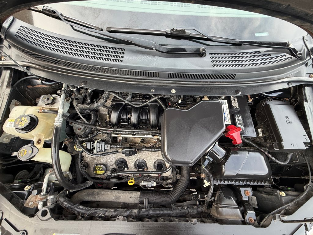 Used 2010 Ford Edge SE FWD image 9