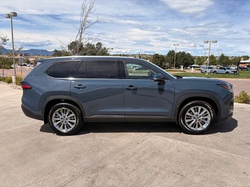 Used 2026 Toyota Grand Highlander AWD Hybrid image 9