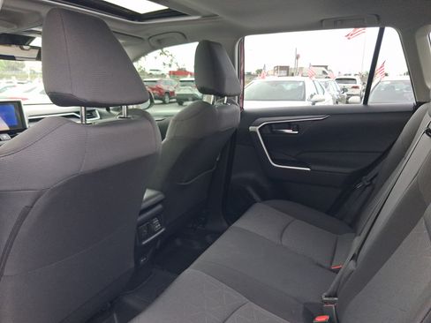 Used 2025 Toyota RAV4 XLE w/ Convenience Package AWD/4WD image 14