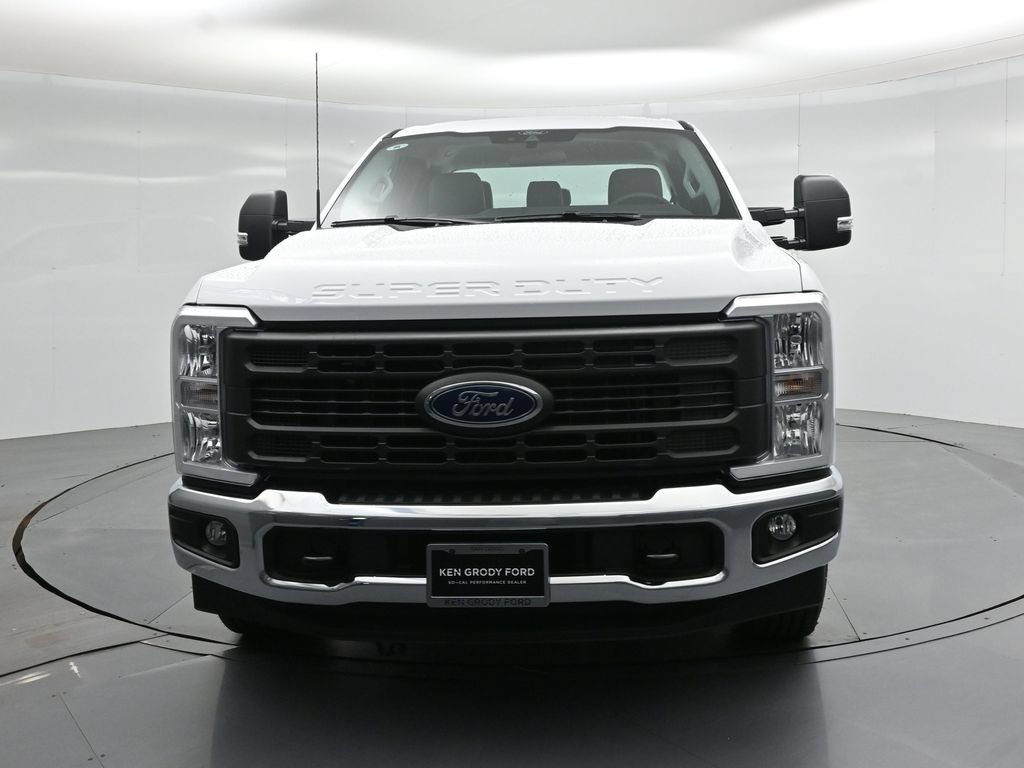 New 2026 Ford F250 XL w/ XL Chrome Package RWD image 46