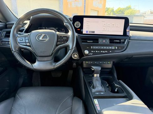 Used 2024 Lexus ES 300h Ultra Luxury w/ Accessory Package (Z2) FWD image 21