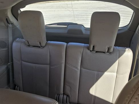 Used 2013 Nissan Pathfinder Platinum FWD image 8