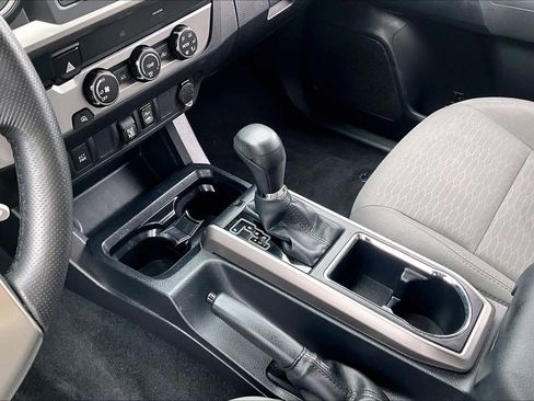 Used 2019 Toyota Tacoma SR5 RWD image 16