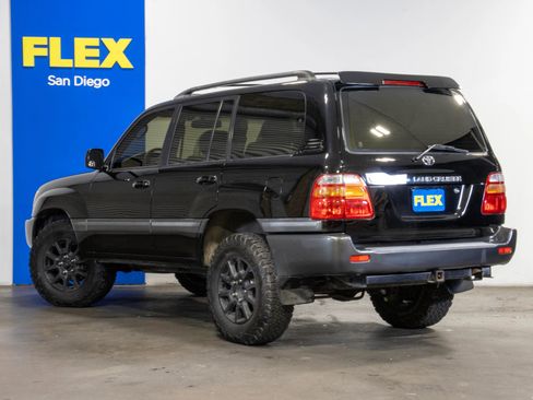Used 2001 Toyota Land Cruiser image 3