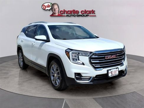 Used 2024 GMC Terrain SLT image 8