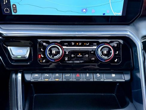 Used 2023 GMC Sierra 1500 Denali Ultimate image 25