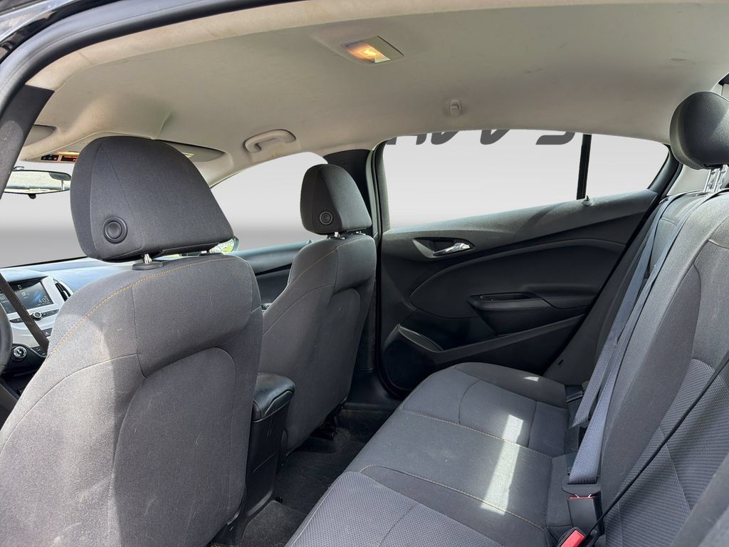Used 2018 Chevrolet Cruze LS FWD image 16