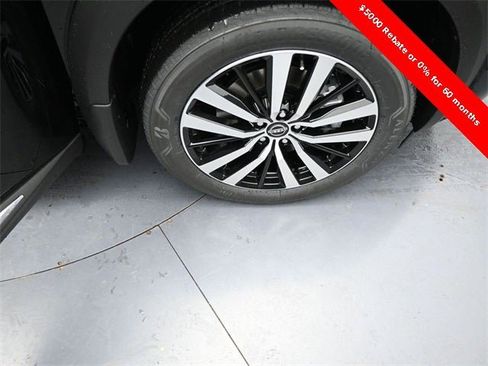 New 2025 Nissan Pathfinder Platinum image 40