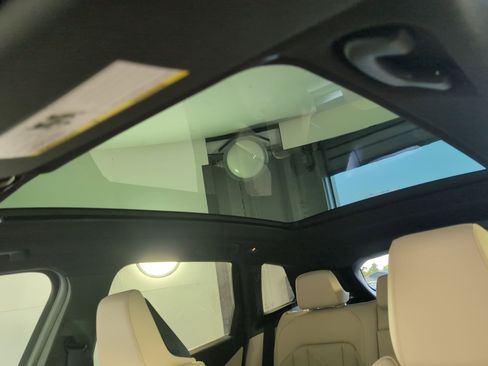 Used 2026 BMW X3 xDrive30 w/ Convenience Package image 12