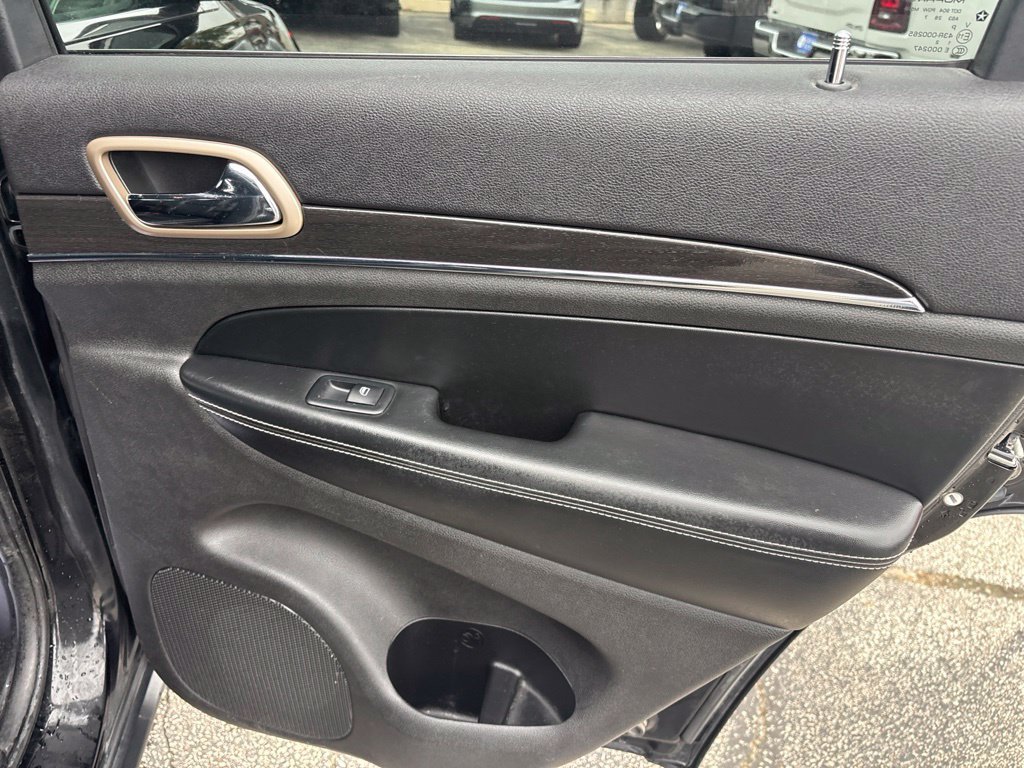 Used 2017 Jeep Grand Cherokee Limited AWD/4WD image 42