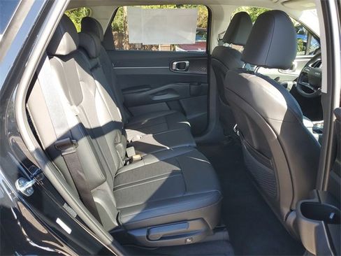 New 2026 Kia Sorento S image 12