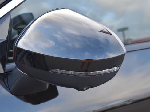 New 2026 Nissan Rogue Platinum image 4