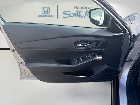 Certified 2025 Honda Accord Sport image 19