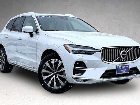 Certified 2023 Volvo XC60 B5 Plus image 3