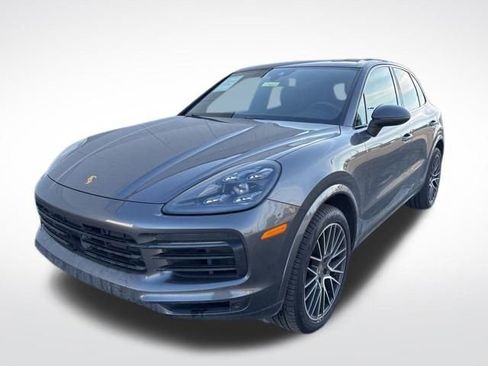 Used 2020 Porsche Cayenne S image 3