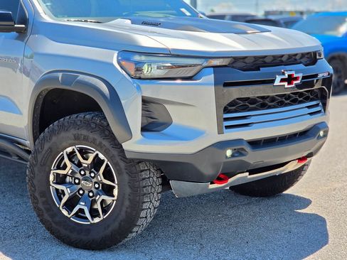 Used 2025 Chevrolet Colorado ZR2 AWD/4WD image 9