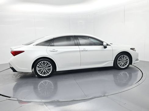 Used 2022 Toyota Avalon Limited w/ Advanced Safety Package FWD image 8