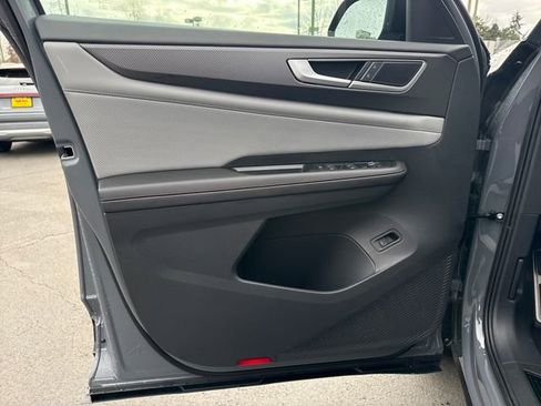 New 2026 Volkswagen Atlas Peak Edition AWD/4WD image 17