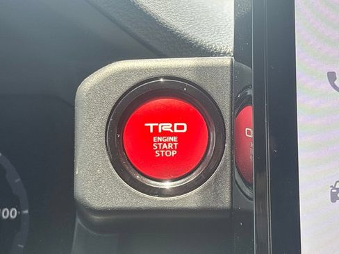 Used 2026 Toyota Tacoma TRD Off-Road AWD/4WD image 18