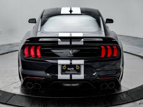 Used 2022 Ford Mustang Shelby GT500 w/ Technology Package image 11