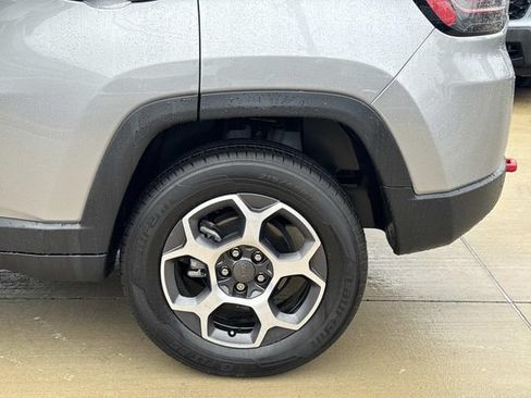 Used 2022 Jeep Compass Trailhawk w/ Trailhawk Elite Group AWD/4WD image 4