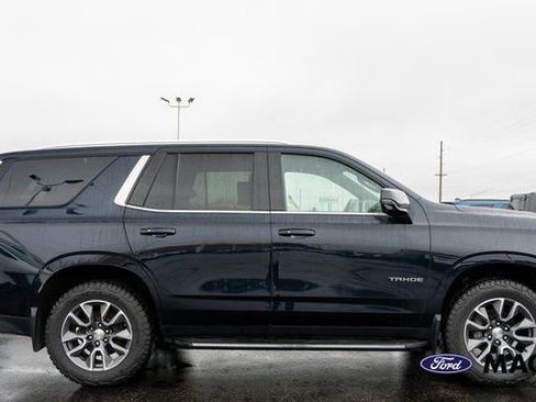 Used 2021 Chevrolet Tahoe LT w/ LT Signature Package AWD/4WD image 5