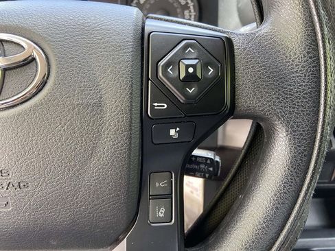 Used 2022 Toyota Tacoma SR RWD image 30