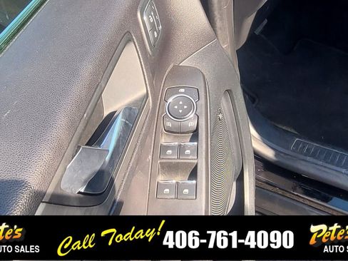 Used 2021 Ford Escape Titanium image 19