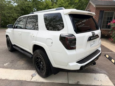 Used 2016 Toyota 4Runner Trail Premium AWD/4WD image 3