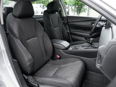 Used 2025 Honda Accord SE image 38