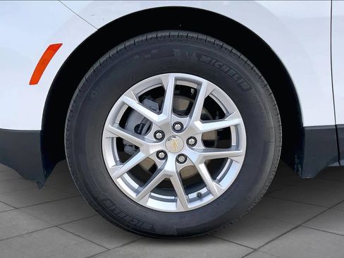 Used 2023 Chevrolet Equinox LT w/ LPO, Floor Liner Package image 11