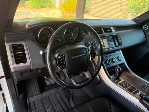 Used 2015 Land Rover Range Rover Sport HSE AWD/4WD image 31