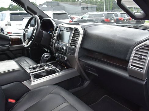 Used 2015 Ford F150 Platinum w/ Equipment Group 701A Luxury AWD/4WD image 14