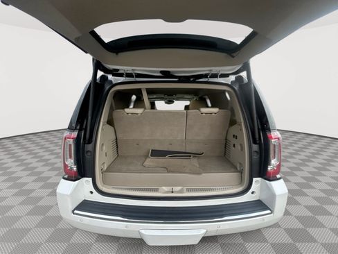 Used 2017 GMC Yukon Denali w/ Open Road Package AWD/4WD image 22