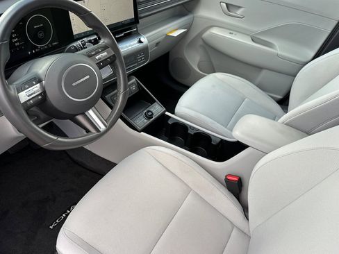 Used 2024 Hyundai Kona SEL image 9