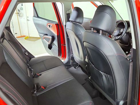 Used 2025 Kia Soul GT-Line w/ GT-Line Technology Package image 36
