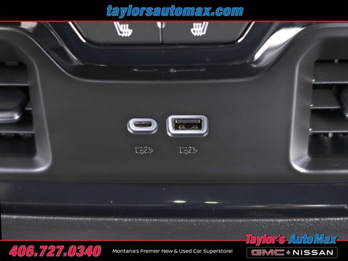 Used 2024 GMC Sierra 1500 AT4 image 35
