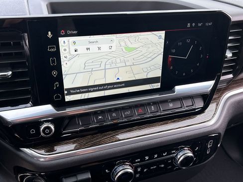 Used 2025 GMC Sierra 1500 SLE image 14