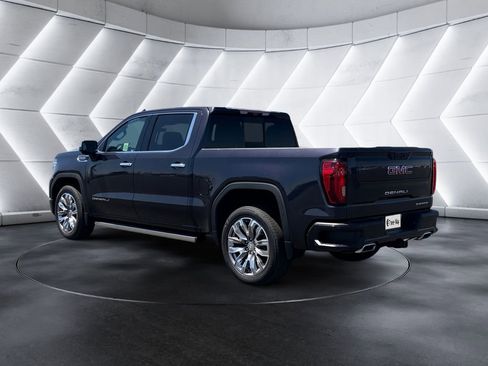 Certified 2022 GMC Sierra 1500 Denali w/ Denali Reserve Package AWD/4WD image 3