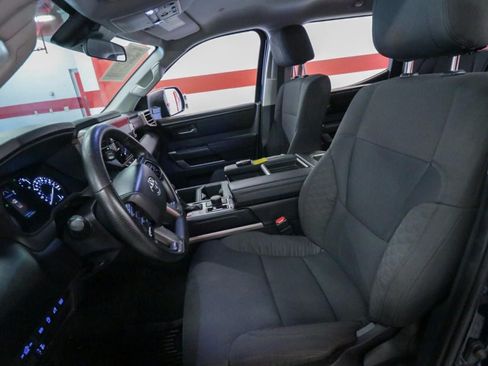 Used 2022 Toyota Tundra SR5 AWD/4WD image 12